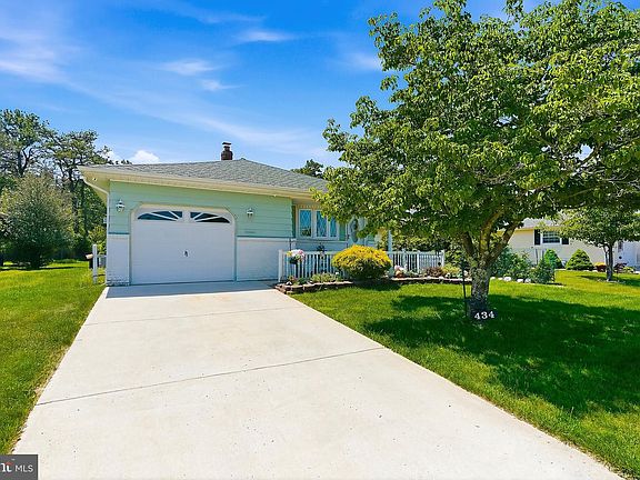 4th image of 434 Jamaica Blvd