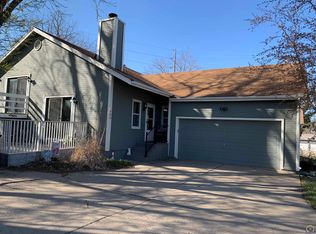 3503 SW Eveningside Dr, Topeka, KS 66614