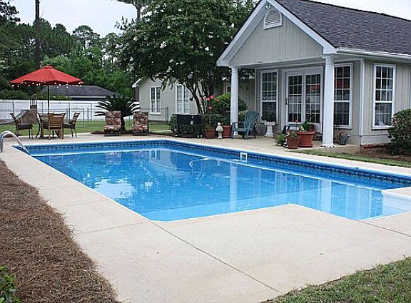 3rd image of 1733 Gatewood Cir