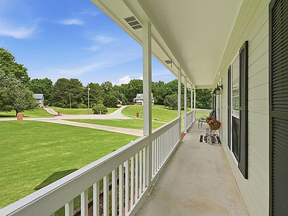 5th image of 103 Chelsea Village Ln