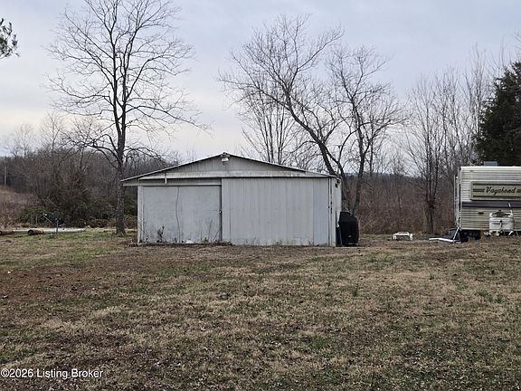 5th image of 1258 Cave Creek Rd