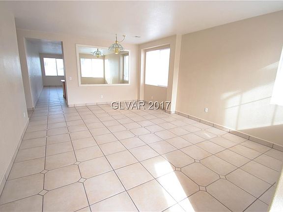 5th image of 1337 Desert Solitude St