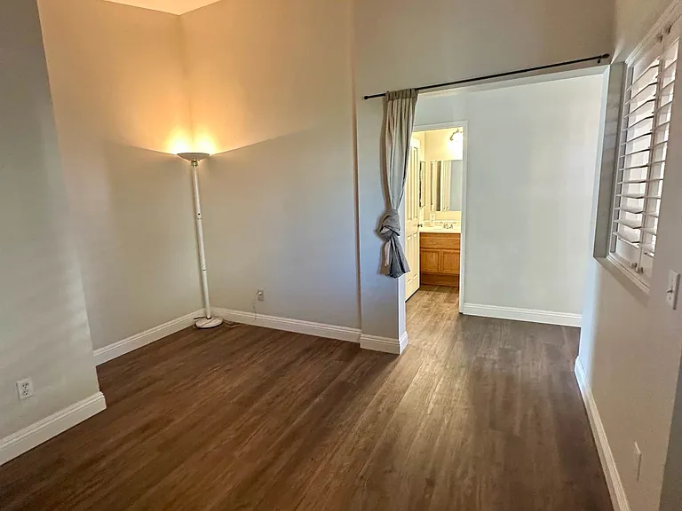 240 Sierra Madre Way — Photo 21