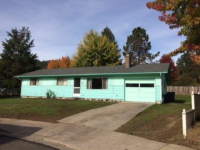 1930 NW Wendy Way photo 1