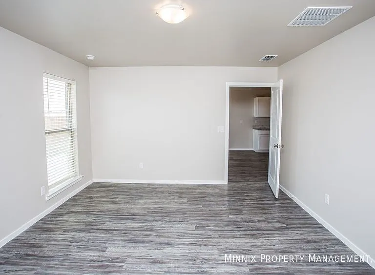 921 Tulane St — Photo 14