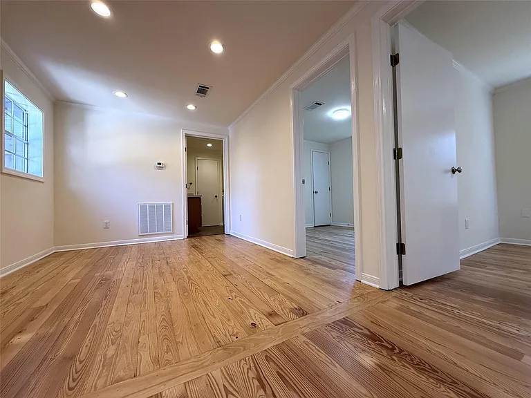 1011 Nadine St #A — Photo 7
