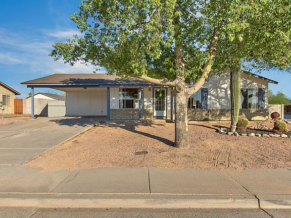 2nd image of 1837 N Essex Cir