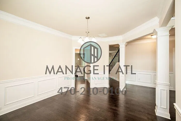 4 bed, 3.0 bath, 2862 sqft, $2,649 — Photo 4