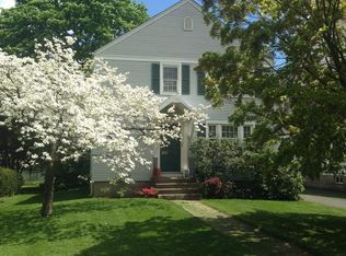 182 Whiting Ln, West Hartford, CT 06119