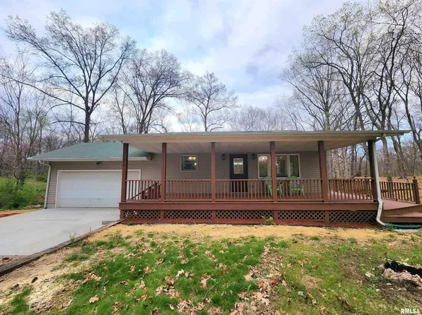 15610 N Lakeview Dr, Mount Vernon, IL 62864