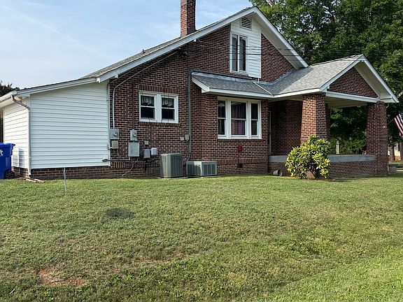 4th image of 839A Sanford Rd