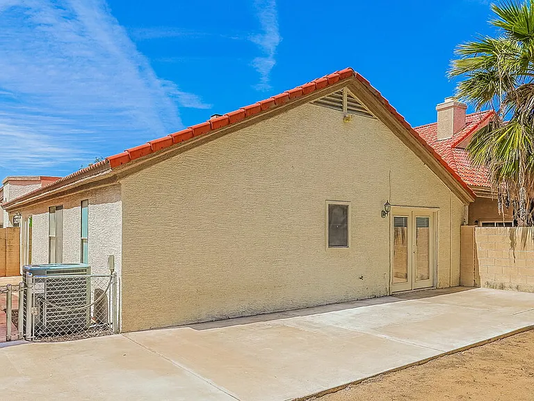 549 N Granite St — Photo 19