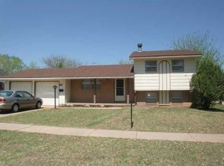 2042 W 27th St S, Wichita, KS 67217