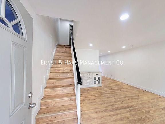 2nd image of 6666 Orizaba Ave APT 4