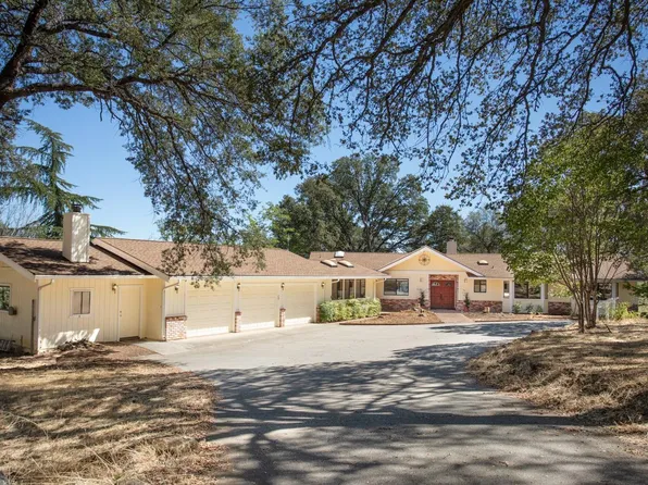 13710 Oakknoll Ct, Penn Valley, CA 95946