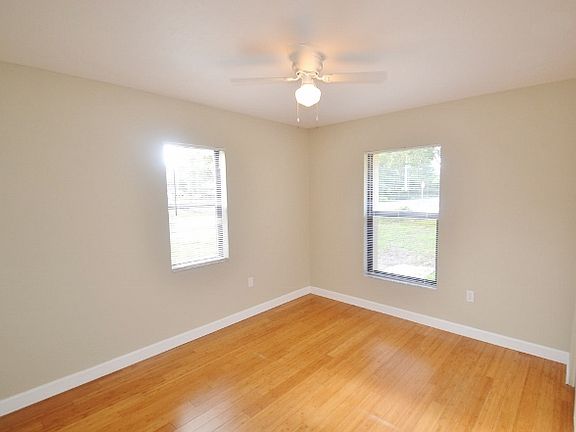 3rd image of 4027 Vana Dr
