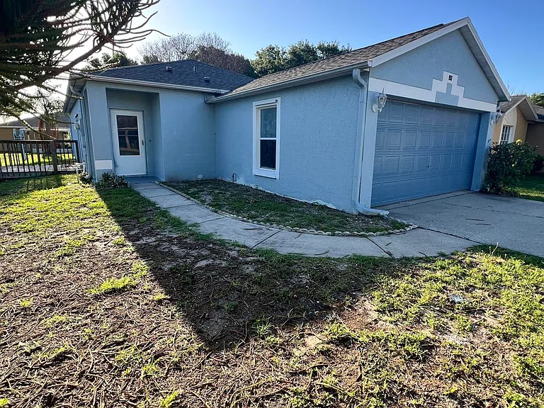 957 W Bimini Ave — Photo 2