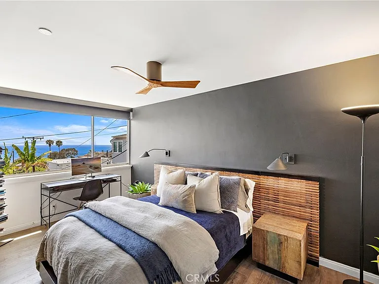290 La Brea St — Photo 8