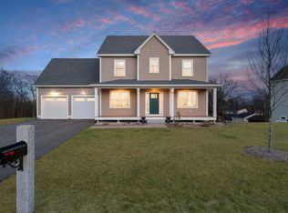 43 Therrien Ln, Manchester, NH 03104