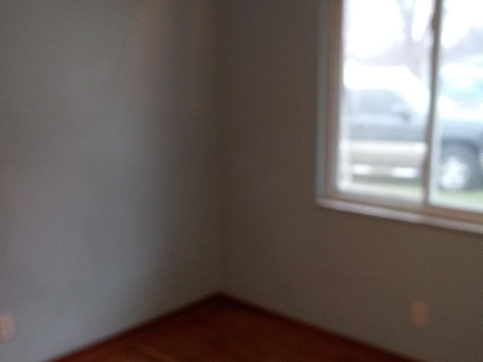 1st image of 858 & 860 Eva Ave