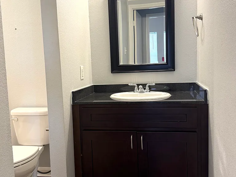 City Center Apartment Homes — Photo 19