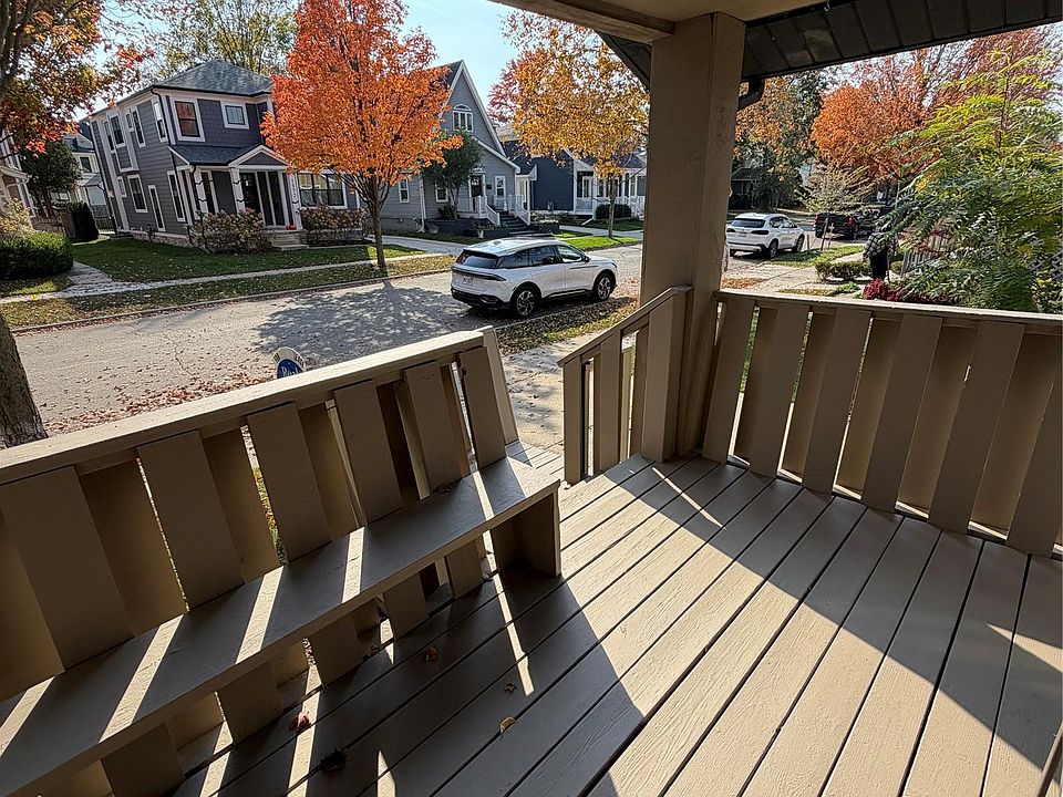 1591 Humphrey Ave SE, photo 3