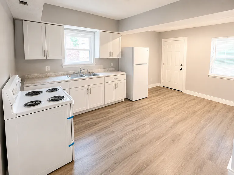 1391 Andrus St — Photo 4