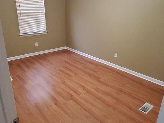 3rd image of 12 Mimosa Dr