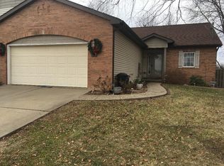 4126 Camomile Ln, Springfield, IL 62711