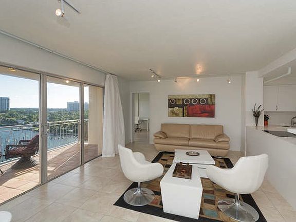 4th image of 11111 Biscayne Blvd #10D