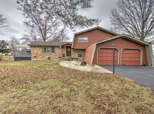 1517 Cottage Dr, Decatur, IL 62521