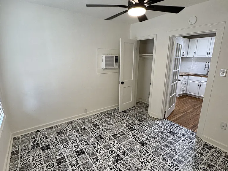 115 S Leo St #6 — Photo 8