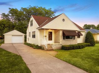 2327 Sisson Dr, La Crosse, WI 54601
