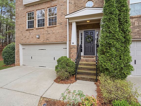 3rd image of 622 Birch River Ln