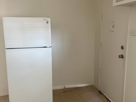 4th image of 5209 S 7th St
