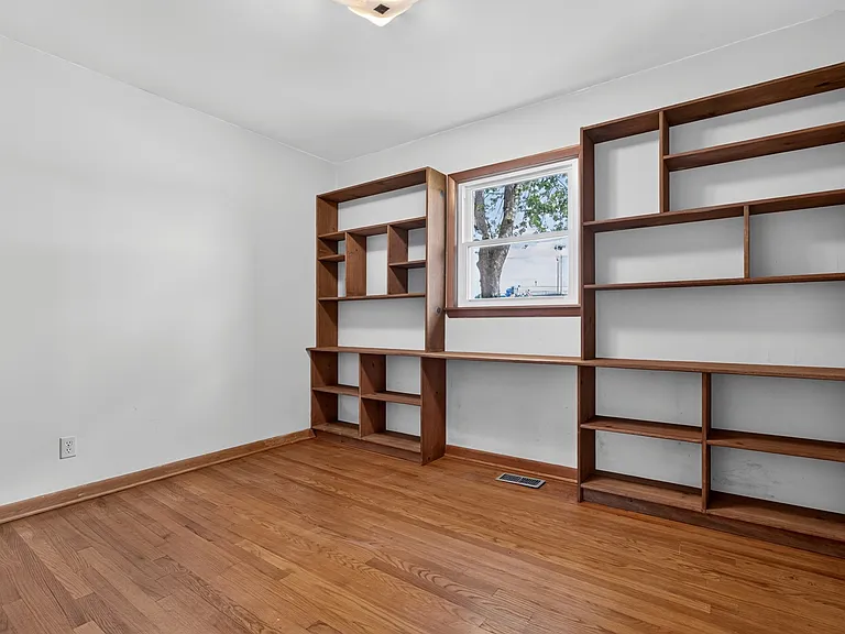 418 Polk St — Photo 16