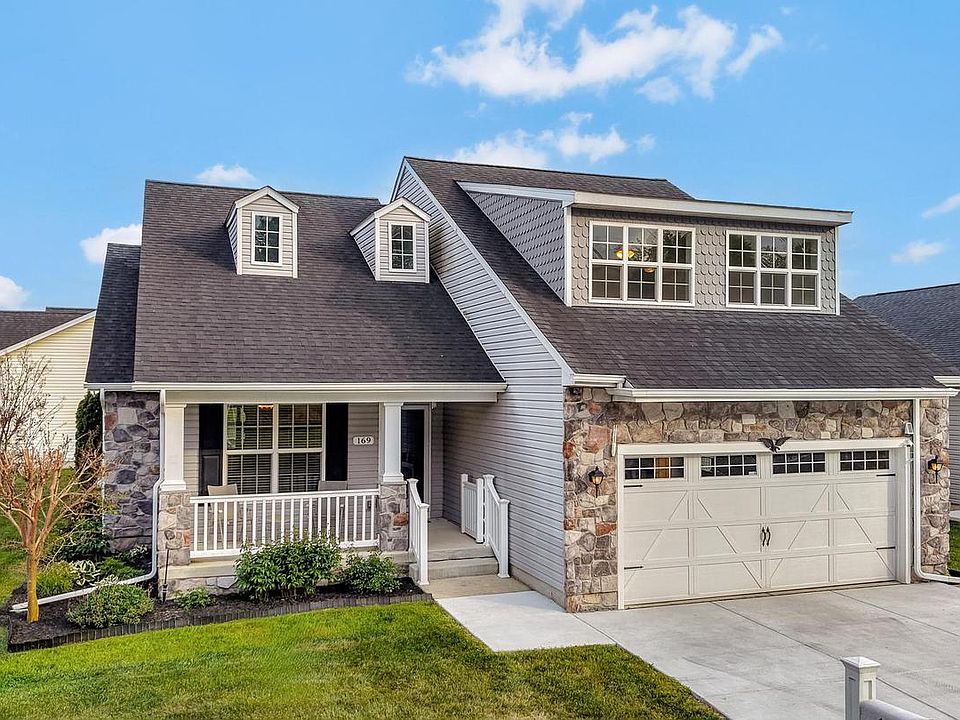 1st image of 169 Winding Carriage Ln