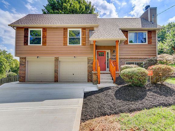 3rd image of 1702 Penwood Dr