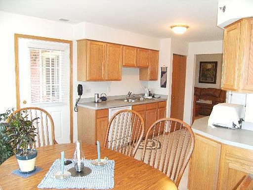 2nd image of 6950 Heritage Cir #4-3A