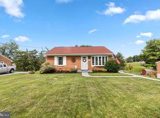 11830 Patrick Rd, Hagerstown, MD 21742