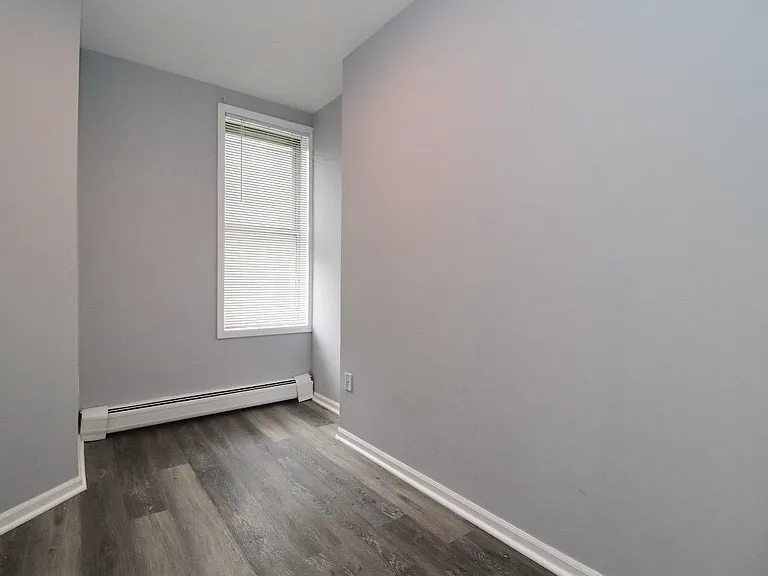 108 Adams St #4 — Photo 20