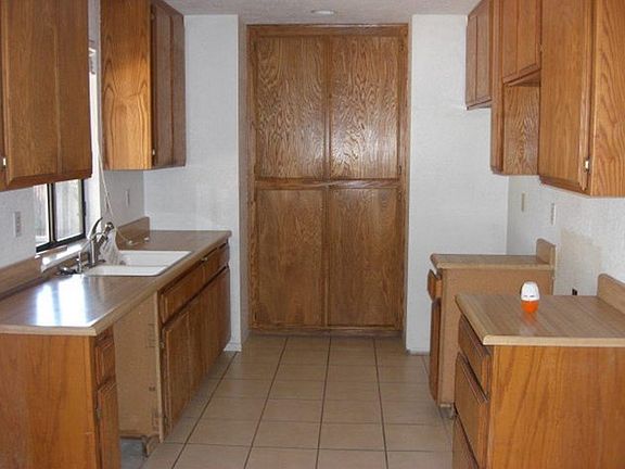 4th image of 15862 Malpais Ln