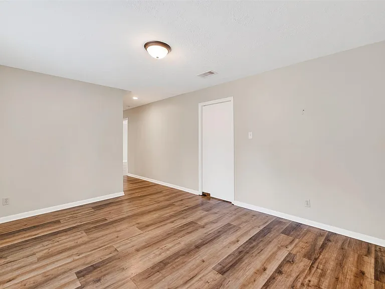 18111 Shireoak Dr — Photo 24