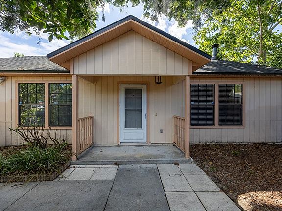 5th image of 2951 SW 40th Ave