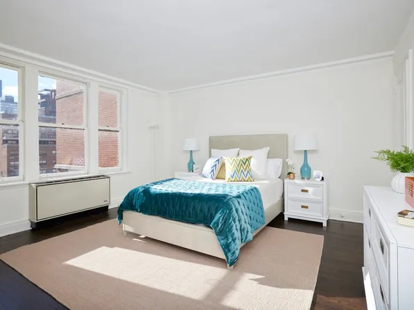 320 East 72nd Street image 5 of 10