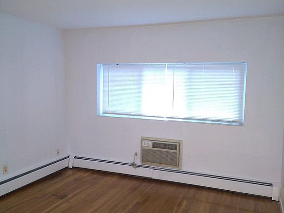 New blinds and freshly painted living room