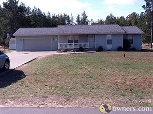 125 Ridgewood Dr, Marquette, MI 49855