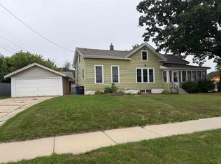 4 Prospect Ave, Oshkosh, WI 54901