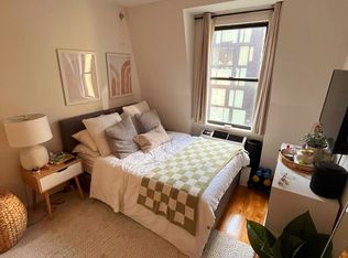 246 10th Ave #5R, New York, NY 10001