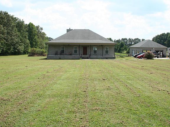 2nd image of 690 Carole Anne Dr